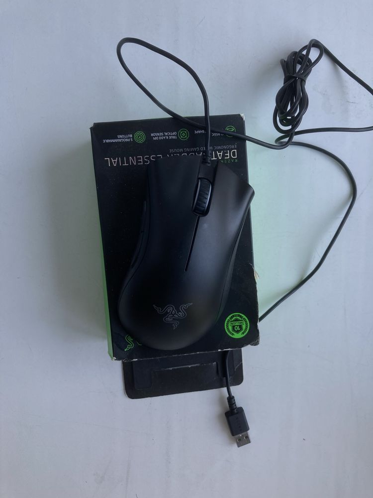 Мышь Razer DeathAdder Essential