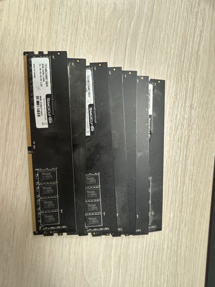 Продам озу 4GB  и 8 Gb