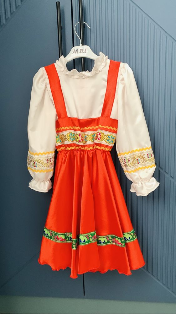На прокат Корейский, русский нац. костюм для девочек