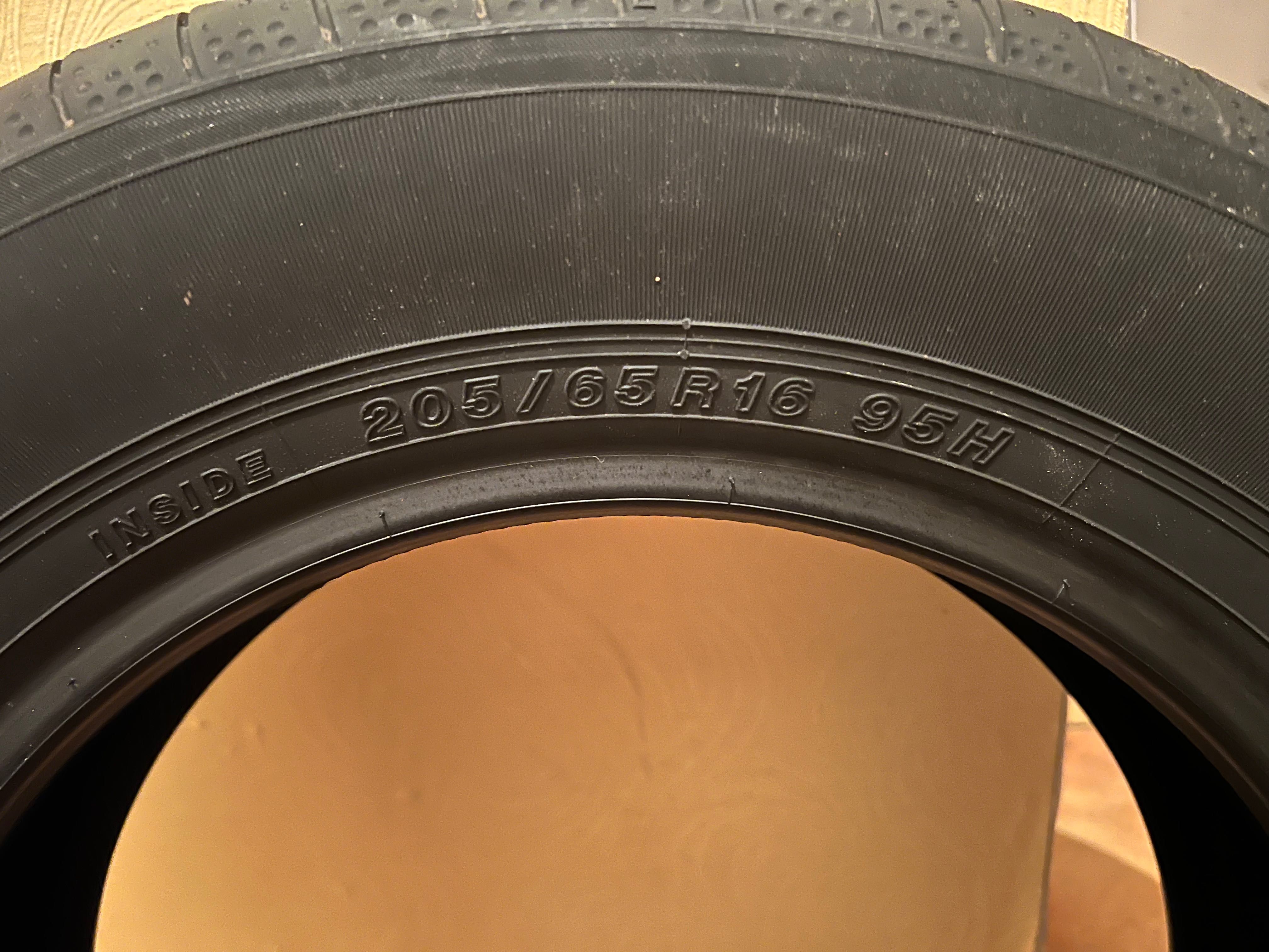 Продам летние шины Yokogama
