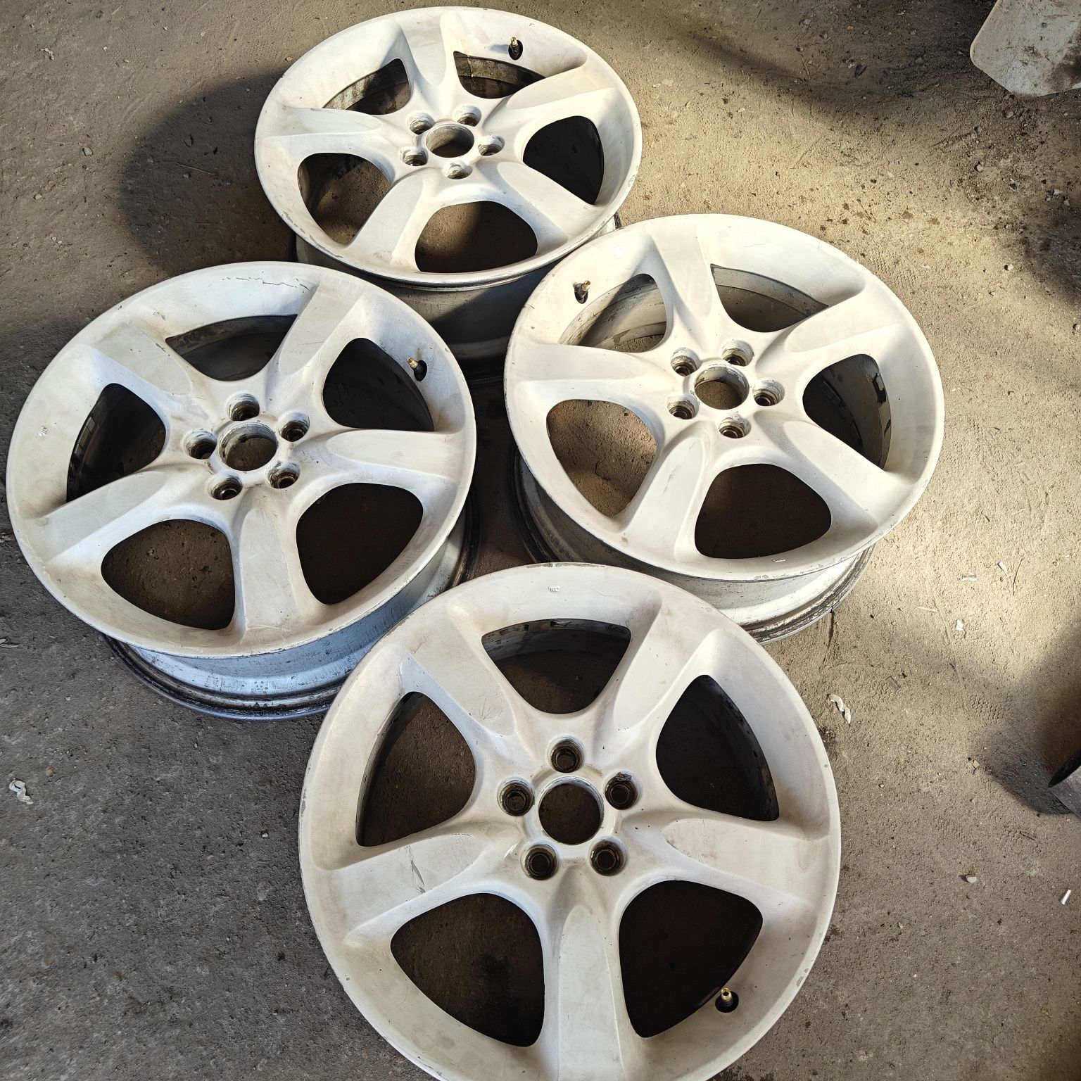 R17 PCD 5*100 Комплект оригинальных легкосплавных дисков