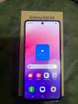 продам samsung А53 5G всё тянет 
Память 8/128 
Экран 120 Гц