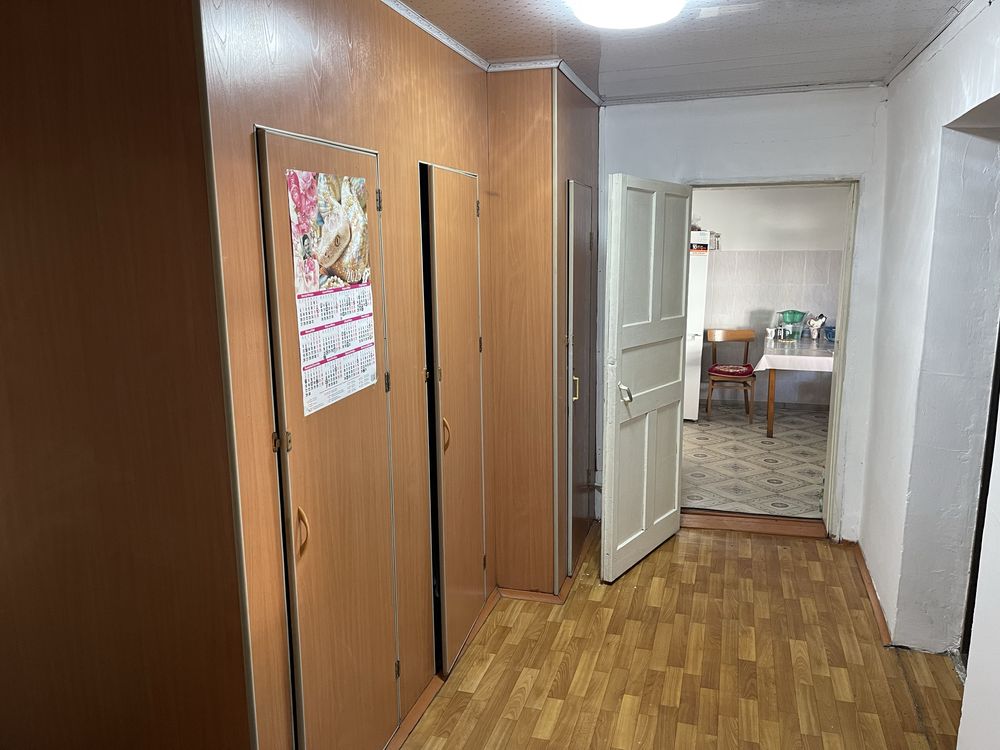 Продам частный дом, 110 кв.м, 4 комнаты, кухня, кладовка. Уштобе.