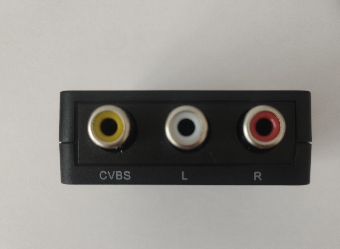Продам адаптер-переходник с тюльпана на HDMI
