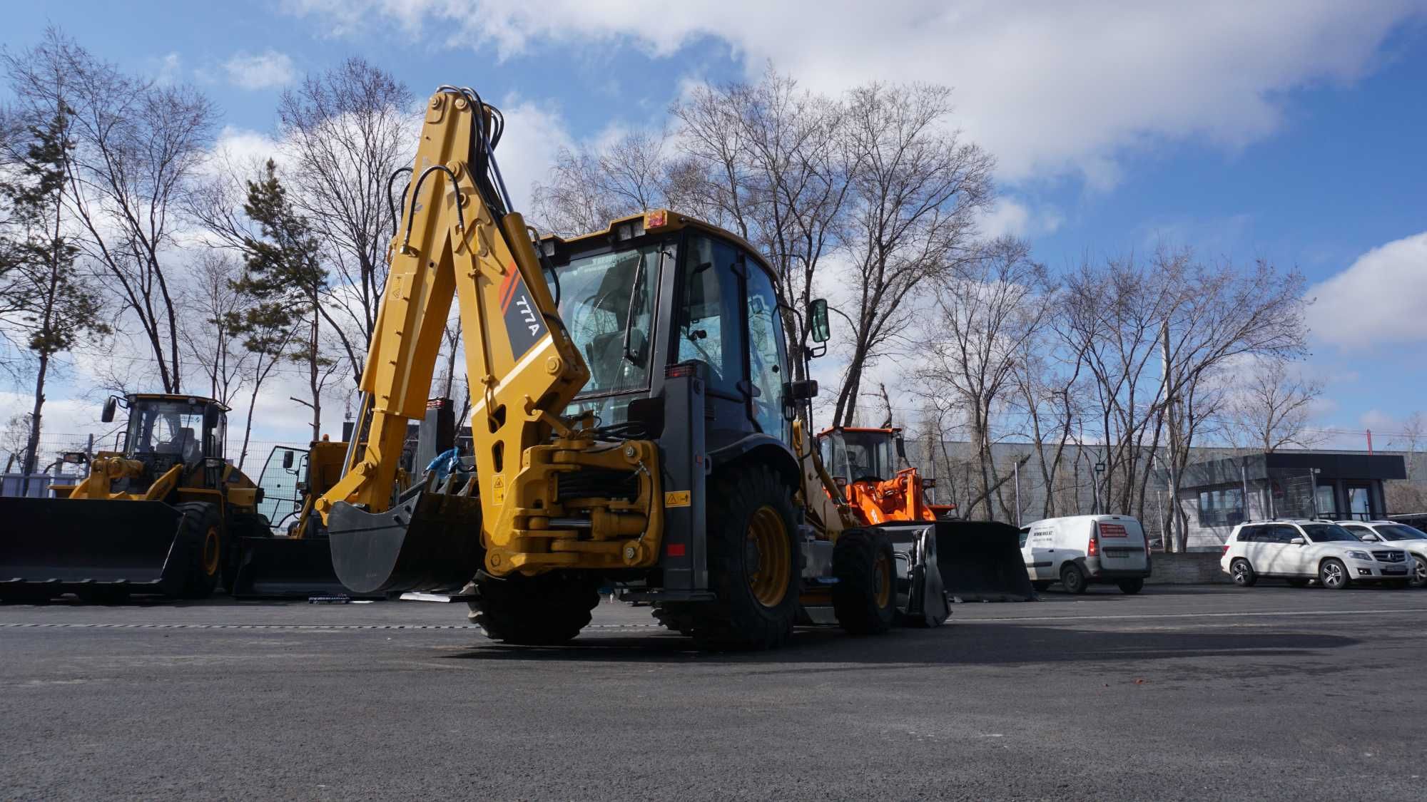 Экскаватор погрузчик LiuGong 777A