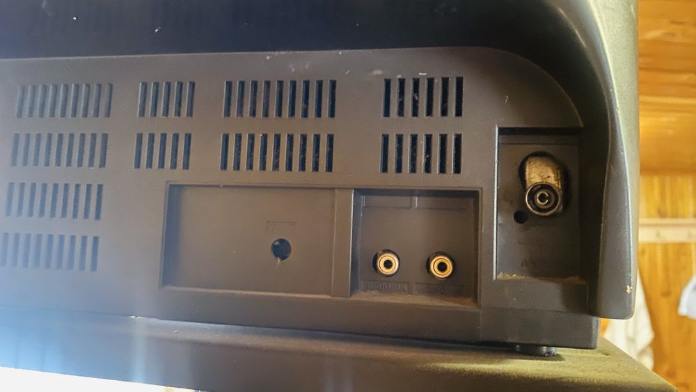 Телевизор sanyo 14 дюймов 36 см
