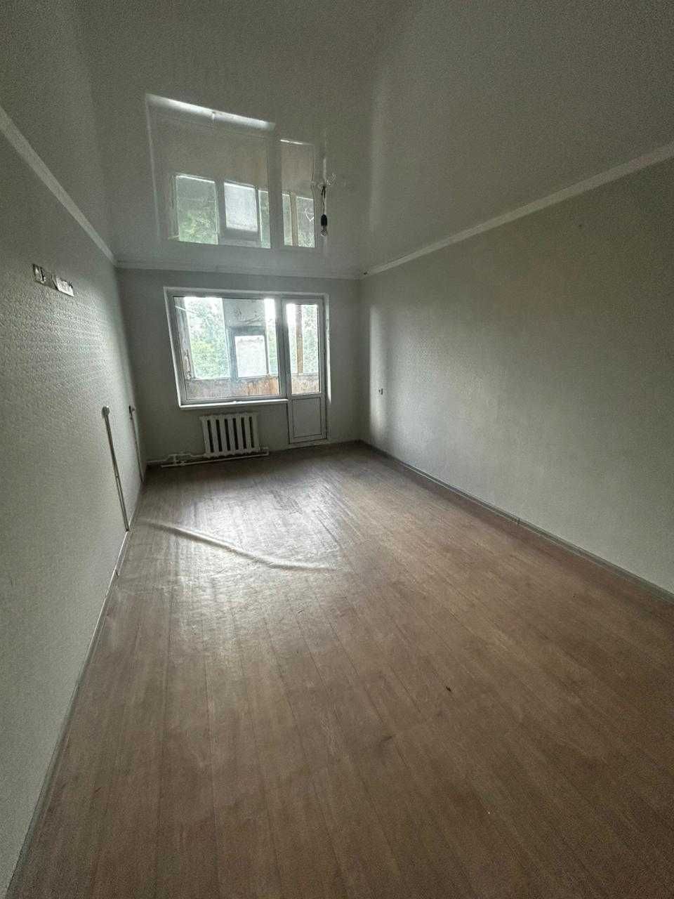 Продам 1 комнатную по Абая