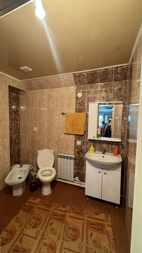 Продается 2х этажный коттедж в Зеренде. Торг реальному покупателю