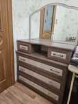 Комод с зеркалом