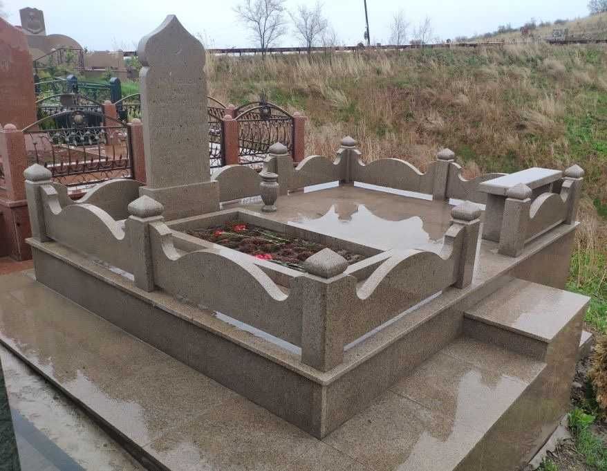 Оградки, Памятники, Таблички, Благоустройство могил.