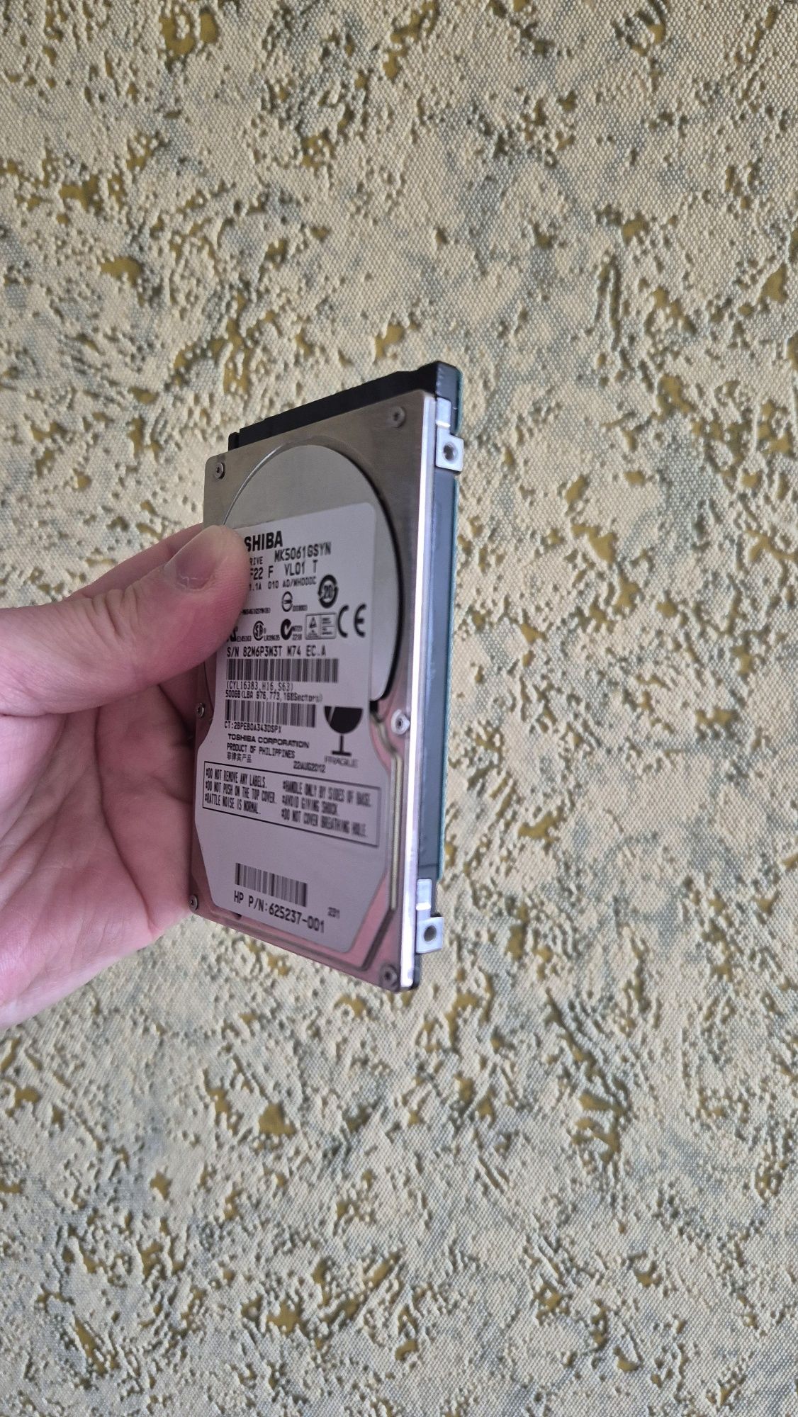 Жесткий диск на ноутбук на 500GB TOSHIBA новый *