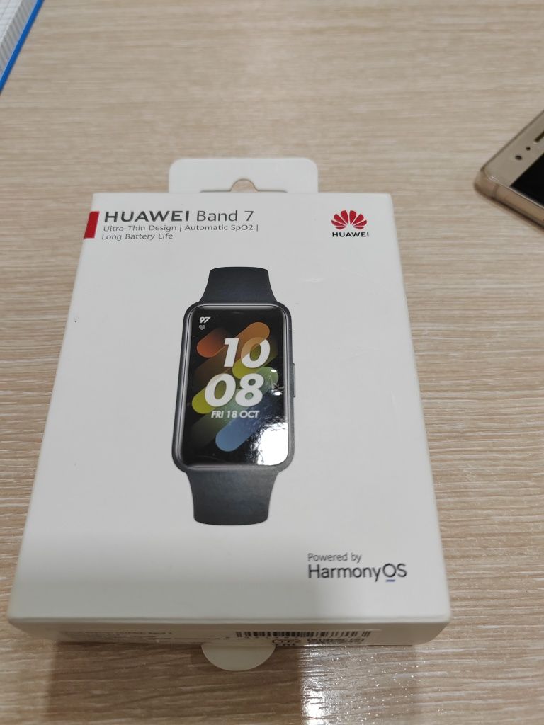 Продам Huawei Band 7.