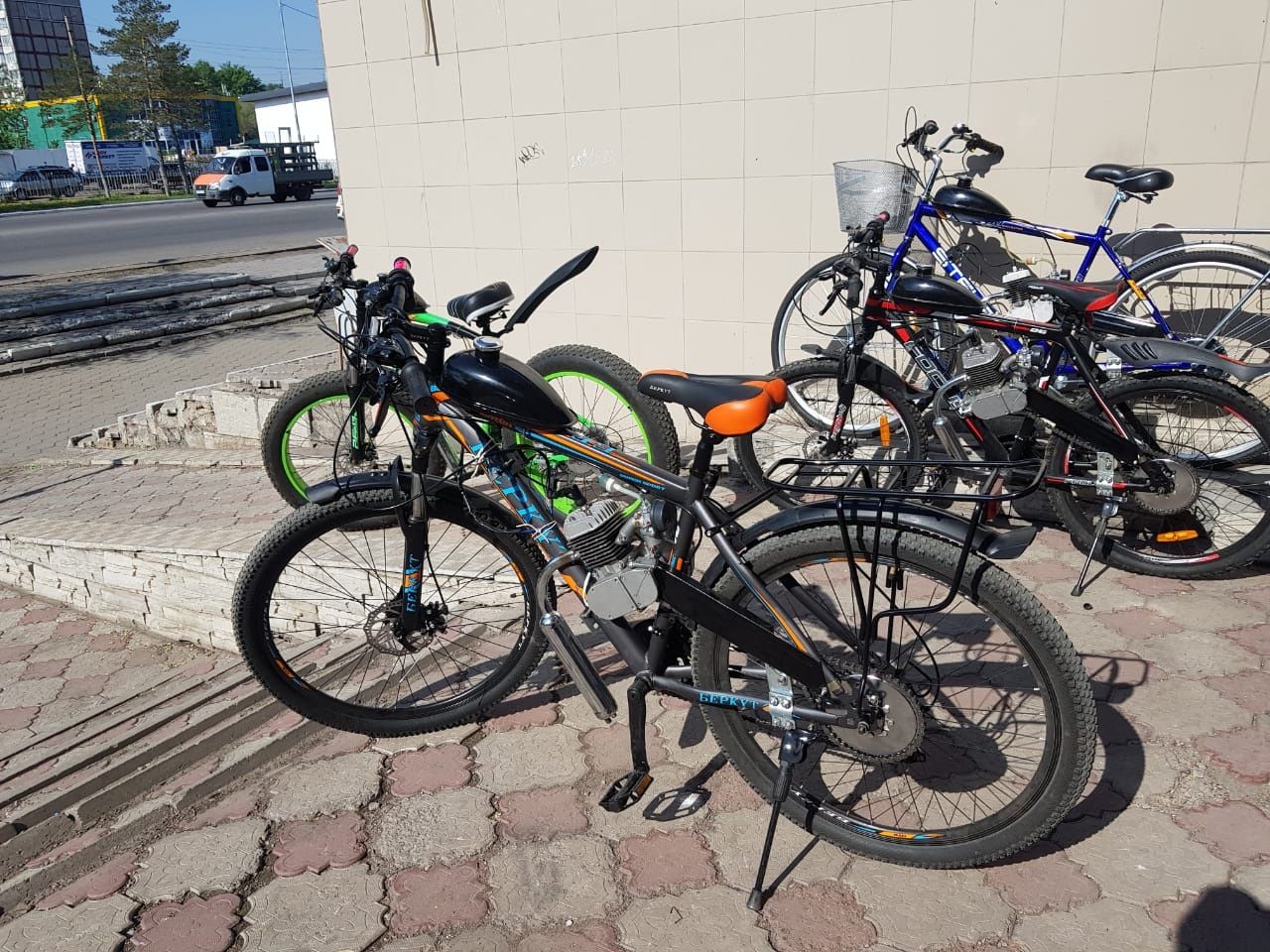 Веломоторы Велосипеды