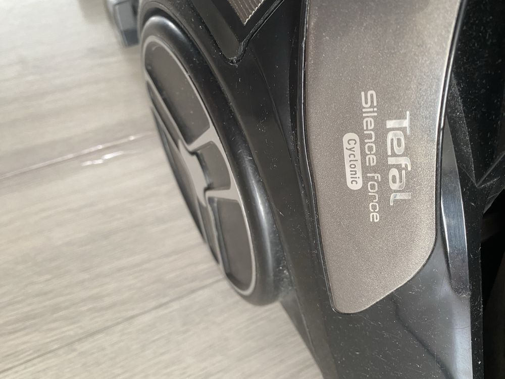 продам пылесос Tefal