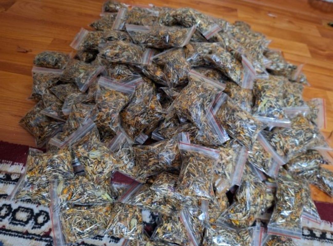 Срочно продам разные семена,бархатцы,асты,мято и т.д