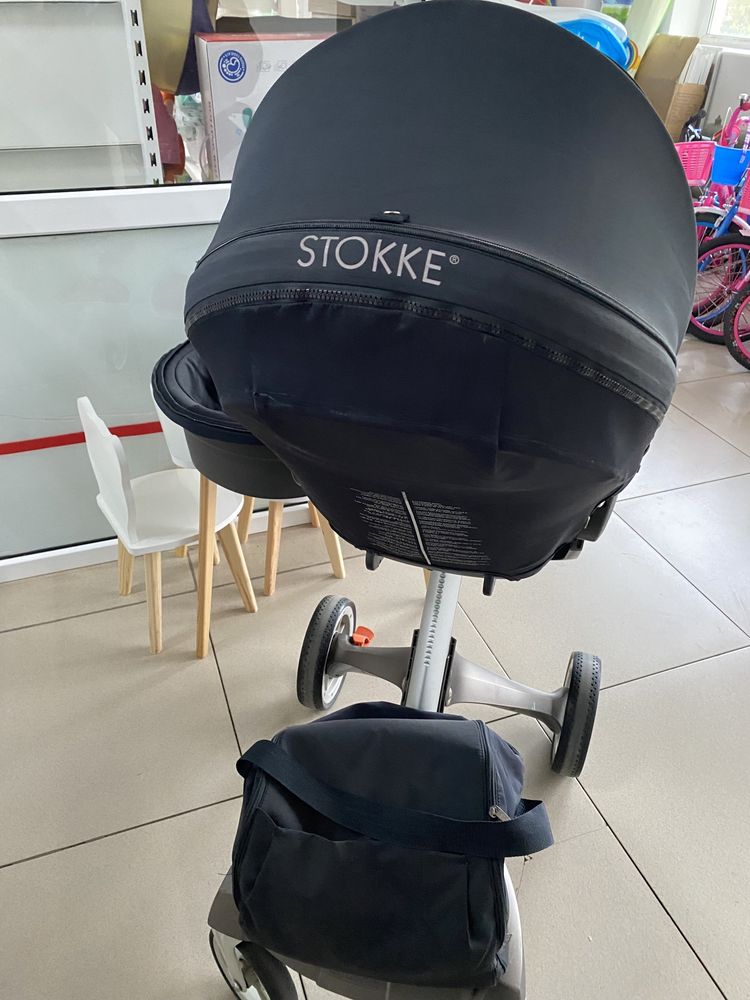Продам бу коляску Stokke оригинал