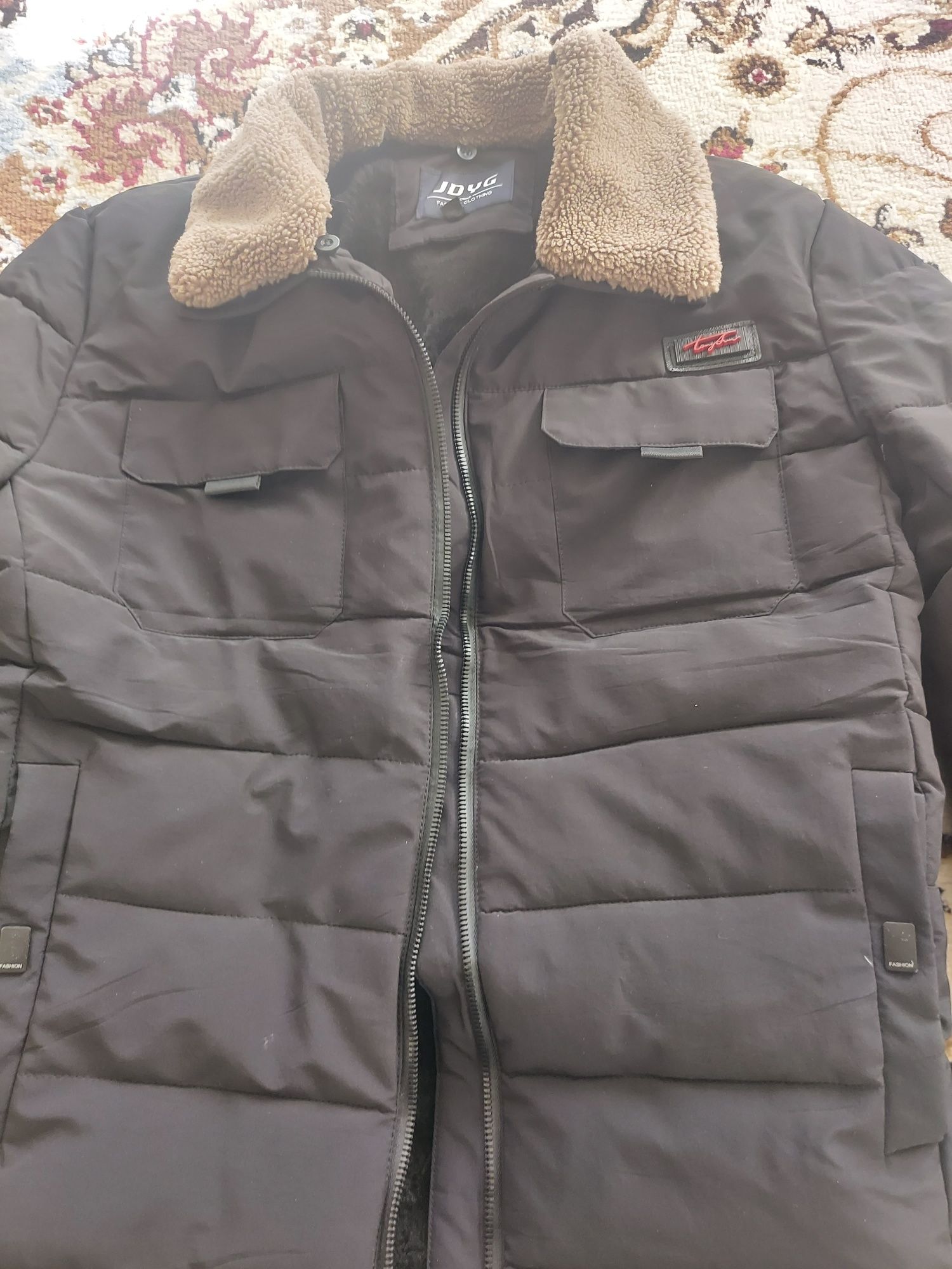 Продам куртку теплую