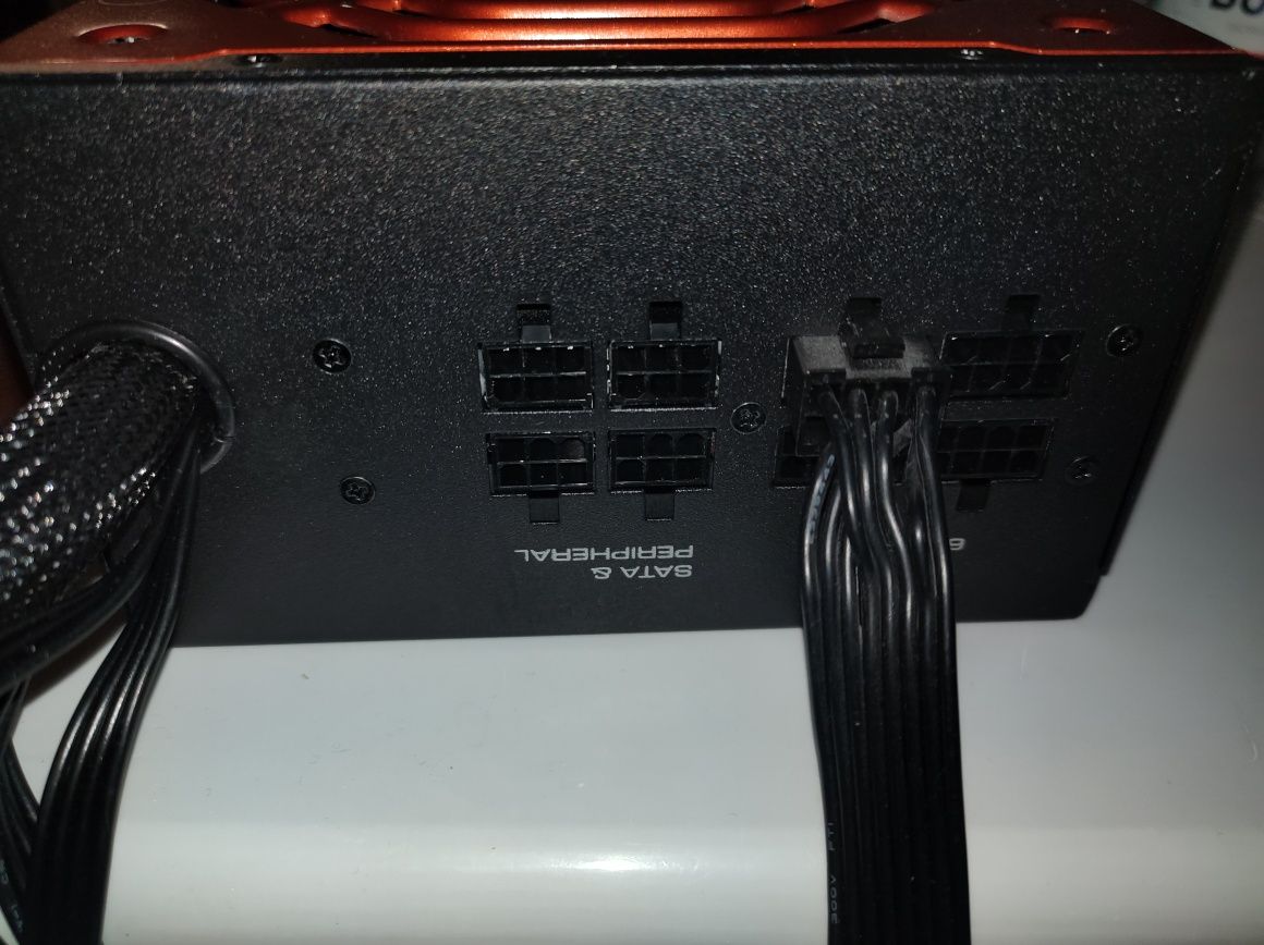 Продам блок питание  на компьютер Cougar BXM 850 W в отличном состояни