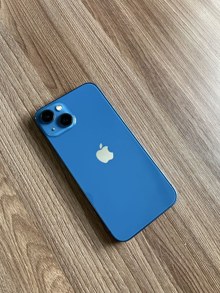 Продам iPhone 13 на 512 Гб