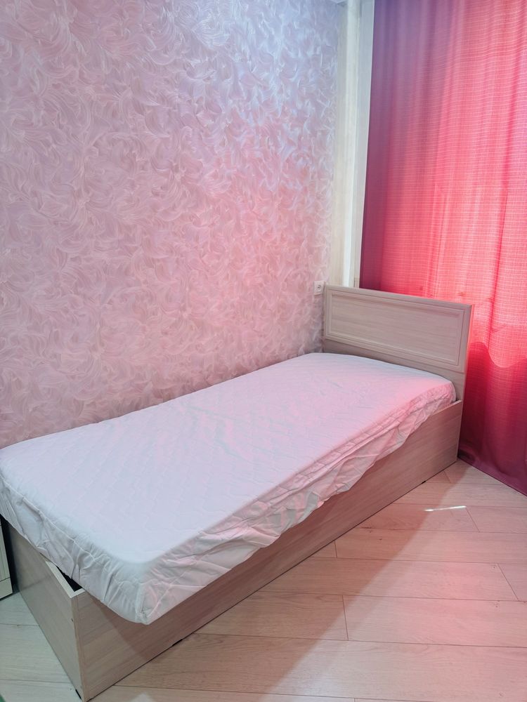 Продам детский спальный гарнитур ( подростковый)