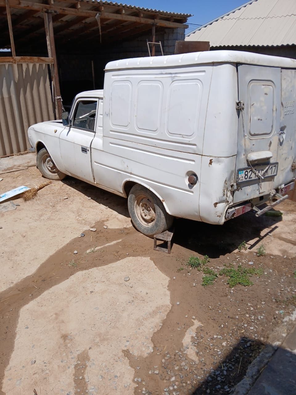 Прадается маскивич логкие автомабиль