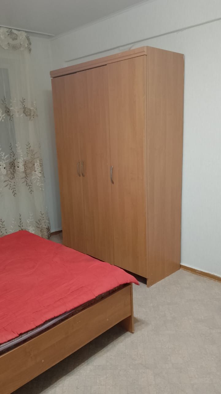 Сдаётся 2х комнатная квартира ( Бурова 27/1).