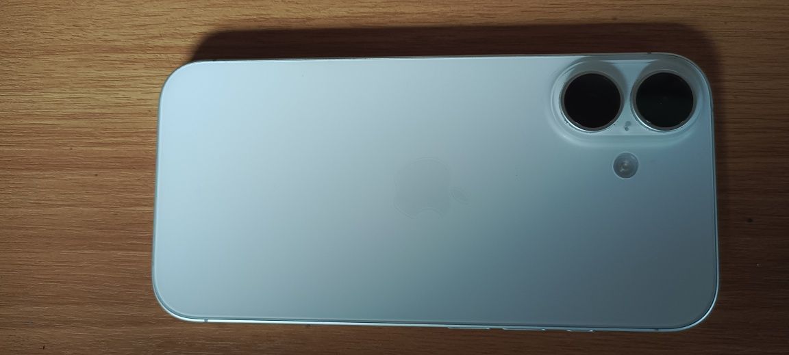 Обменяю iphone 16