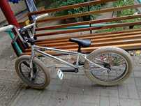Продаю Bmx buster серебряного цвета