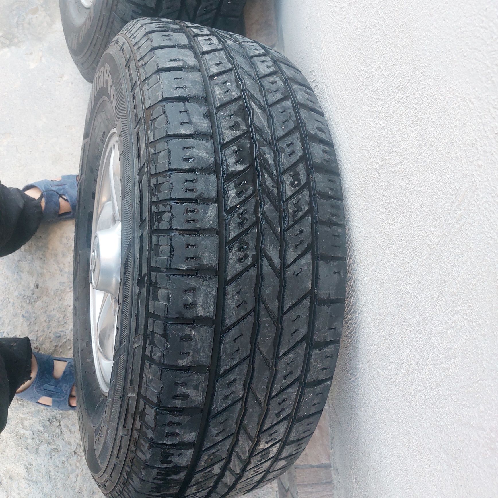 Колеса в сборе  комплект 5колес,от  LX 470.  275/70 R16