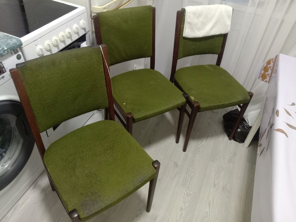 Продам  3  стула