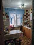 Продам 2 комнатную квартиру.  5 микрорайон 8 дом
