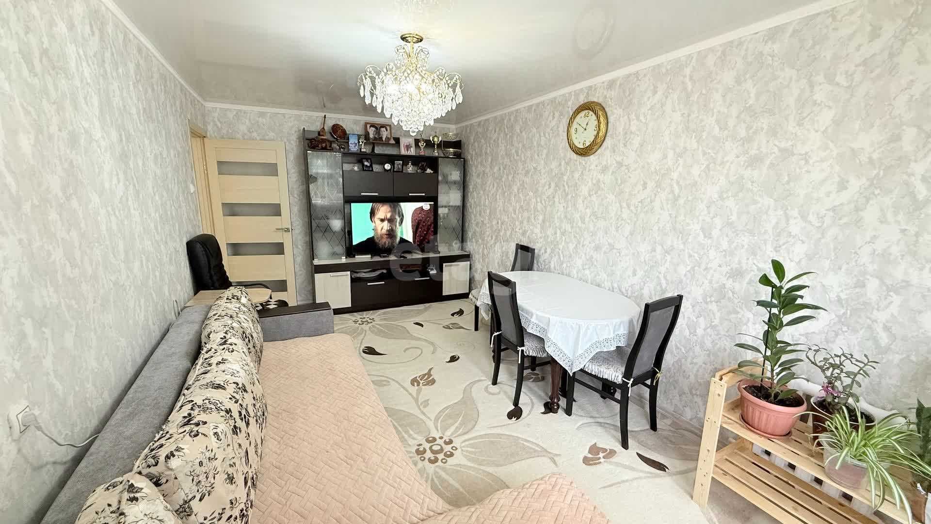 Продается 2комнатная квартира,20 мкр