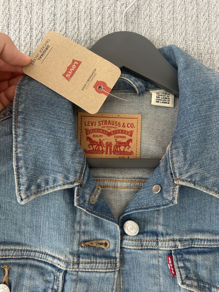 Джинсовая куртка Levis (Новая)