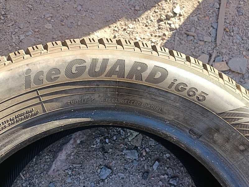 Шины 215/60 R16 - "Yokohama ice Guard IG65", шипованные.