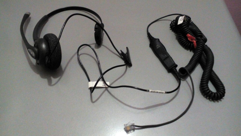 Профессиональная телефонная гарнитура Plantronics наушники и микрофон!