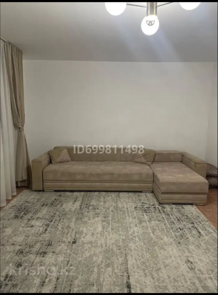 Продам ковер в зал
