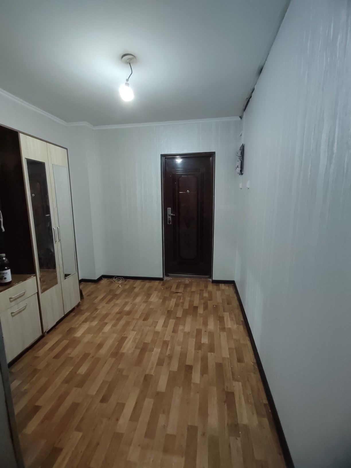 Тез арада 2 бөлмелі пәтер, жастық 40
