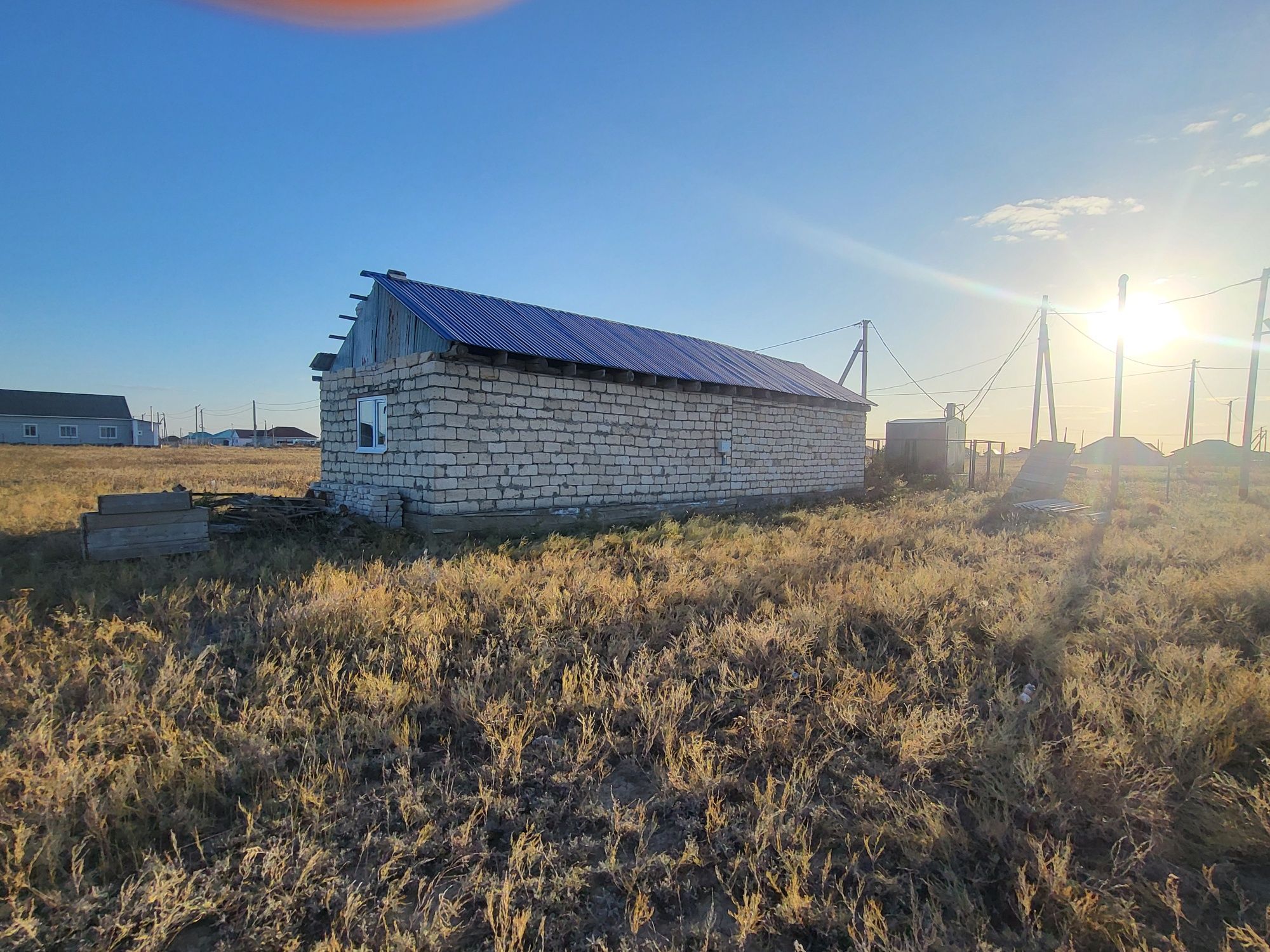 Срочно продам зем.участок. шығыл түрде жер көлемін үйіменен сатамым