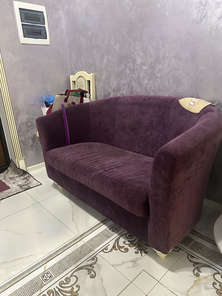 Продам не большой диван