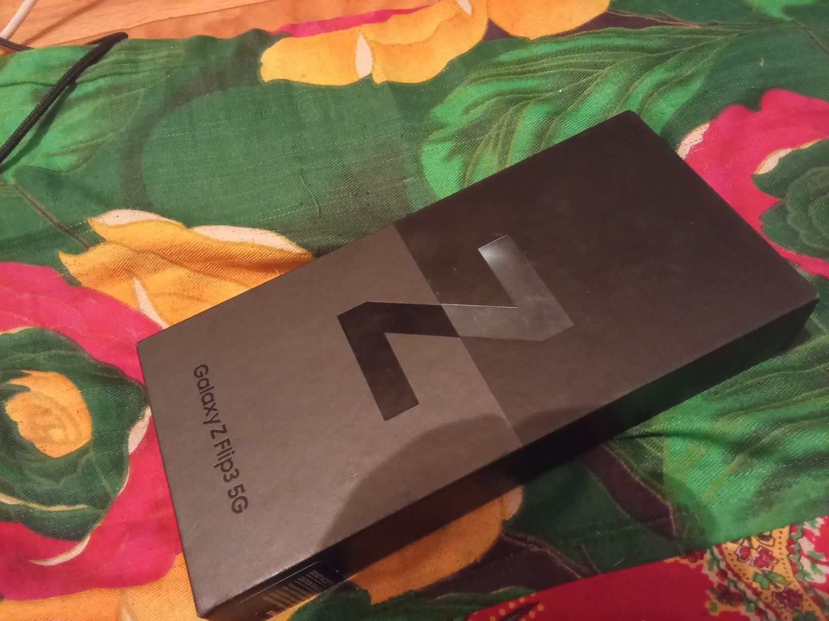 Продам обмен Samsung z flip 3 5g