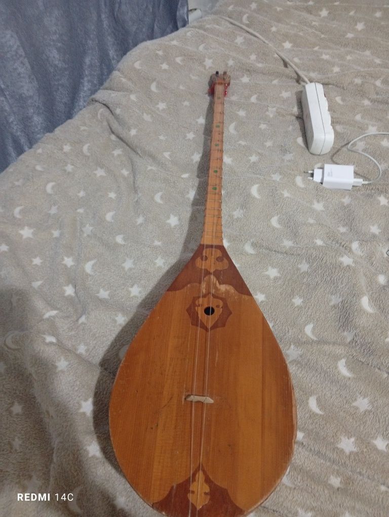Продам Домбру  Срочно