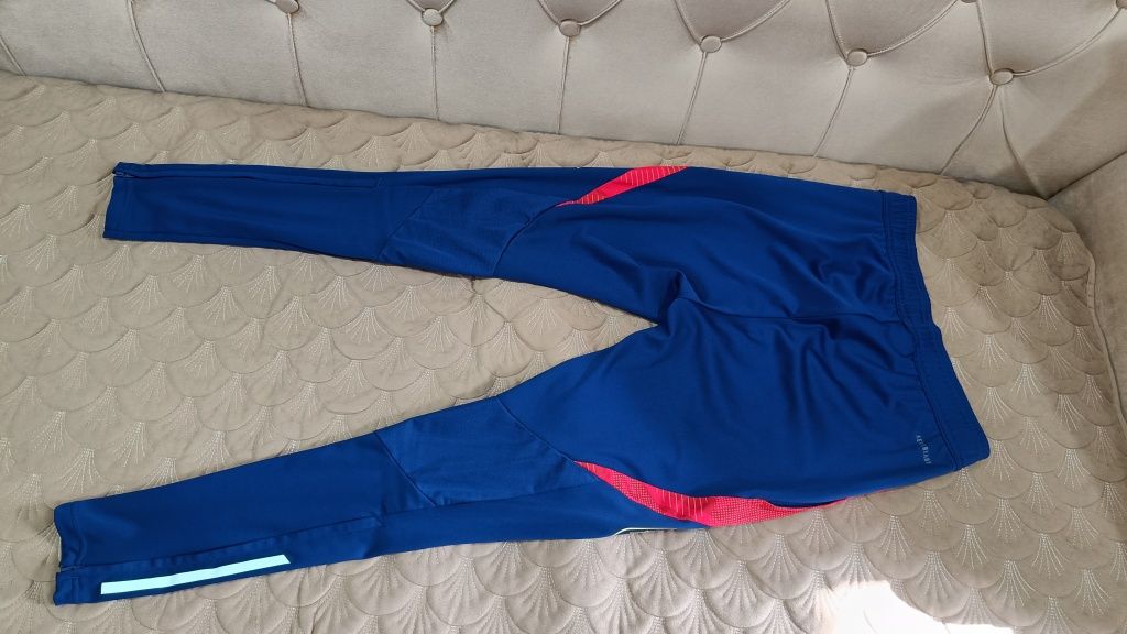 Трико adidas продам