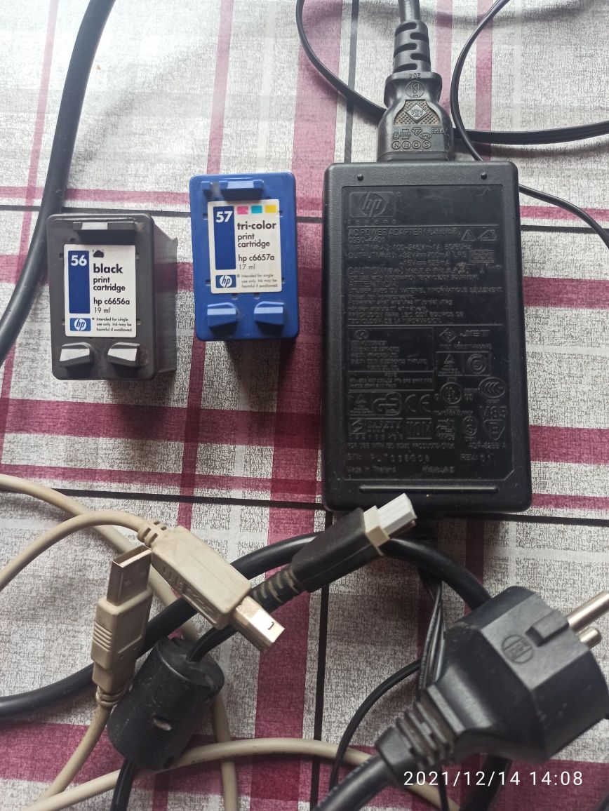 Продам принтер "HP" б/у.