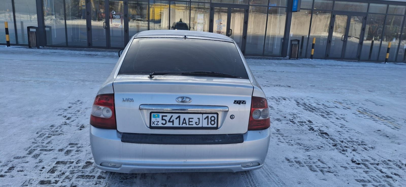 Продам автомобиль Лада приора 2013 года