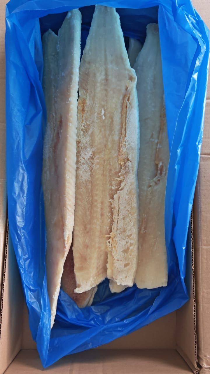 Филе щуки и сома коробками