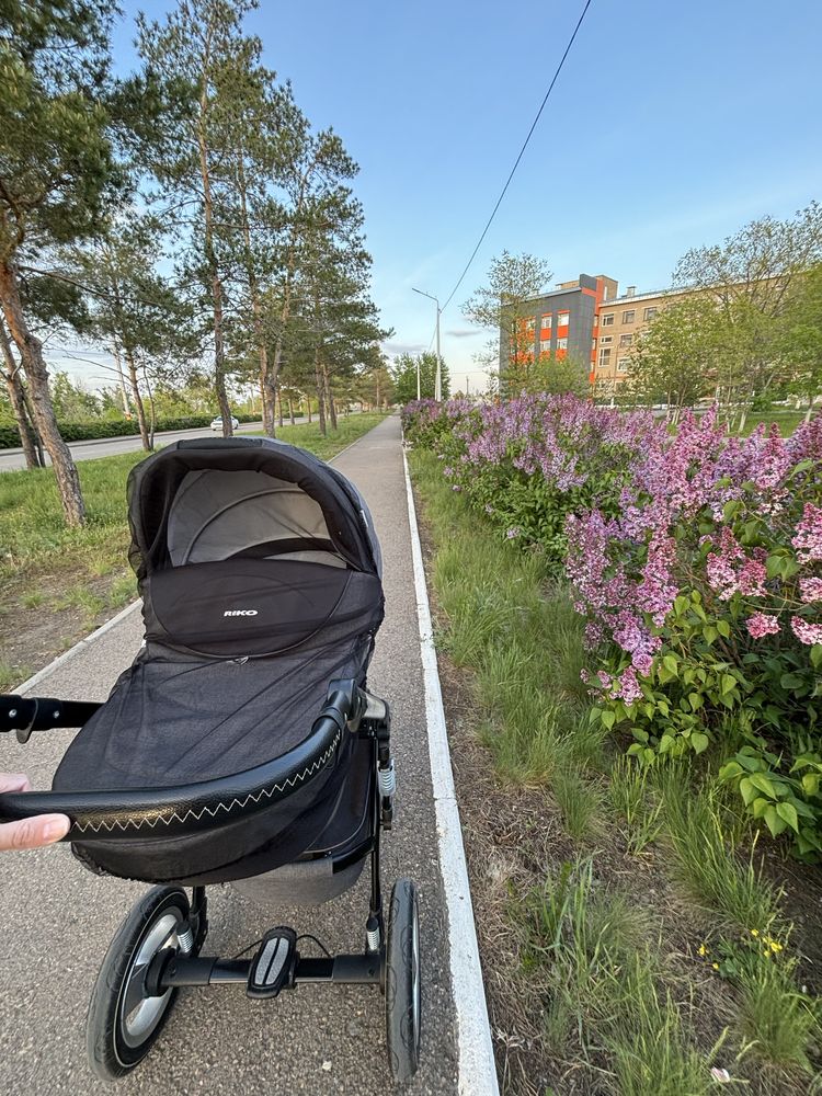 Продам Коляску BRUNO 2в1