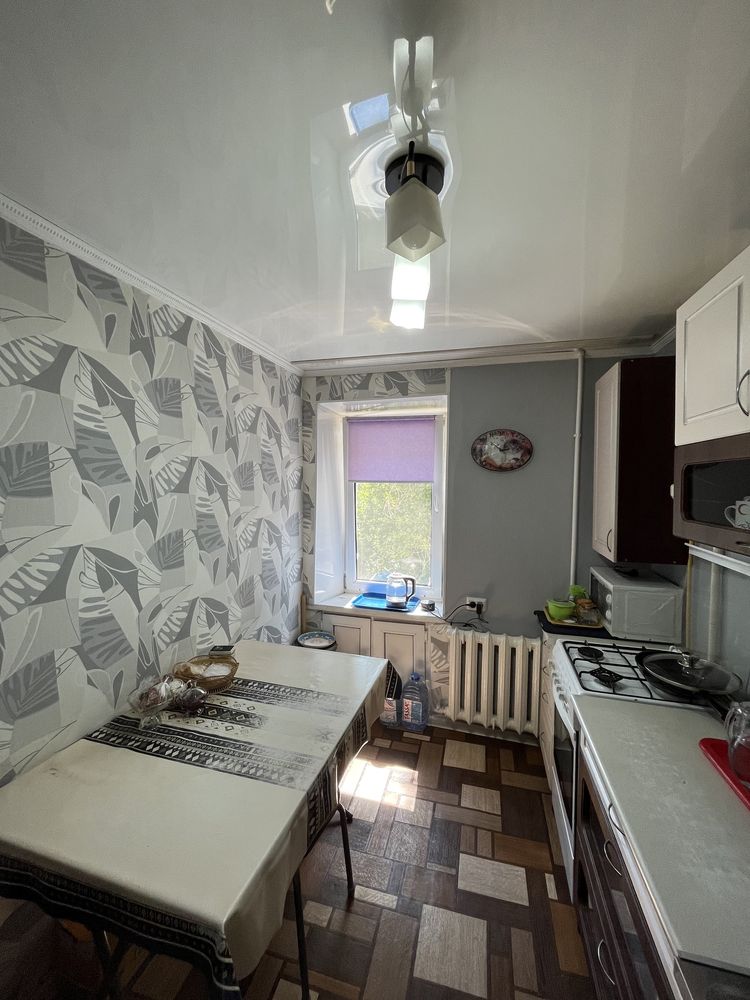 Трехкомнатная квартира, 59,4, 3/5, Абулхаирхана 2/3
