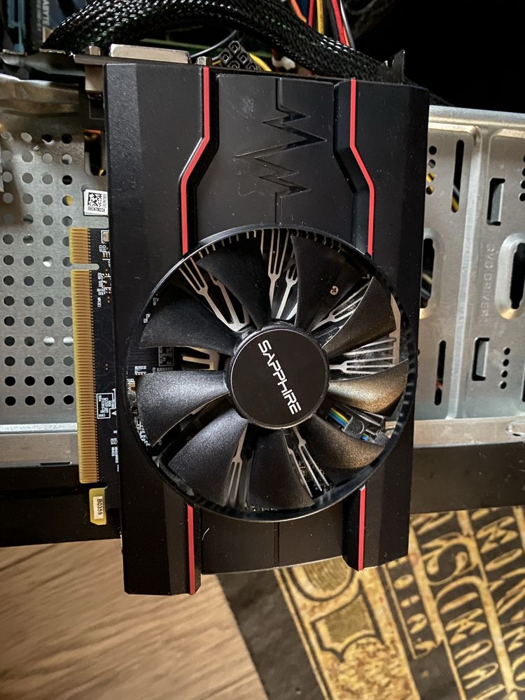 Видиокарта RX 550 2 гб