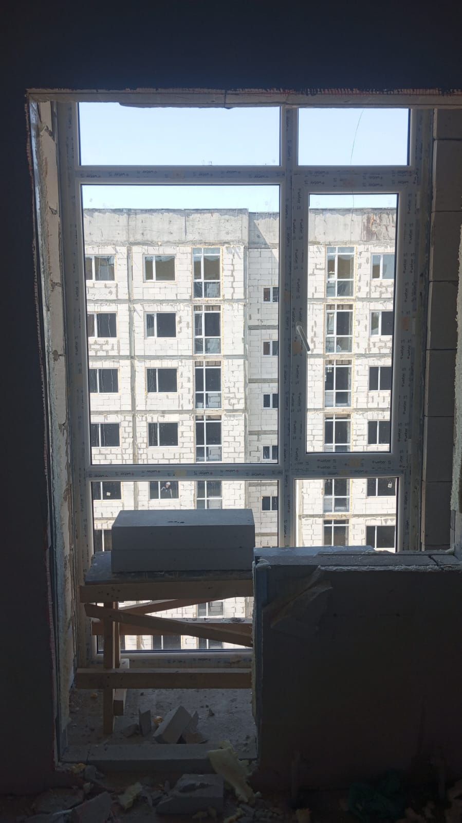 Окно и дверь пластиковый