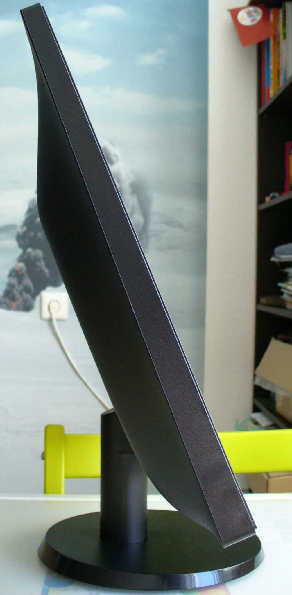 Продам LED монитор Philips 24